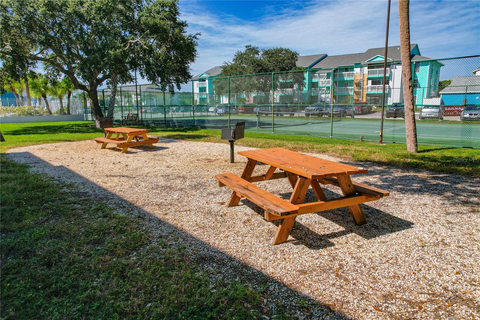 PICNIC AND GRILL AREA!