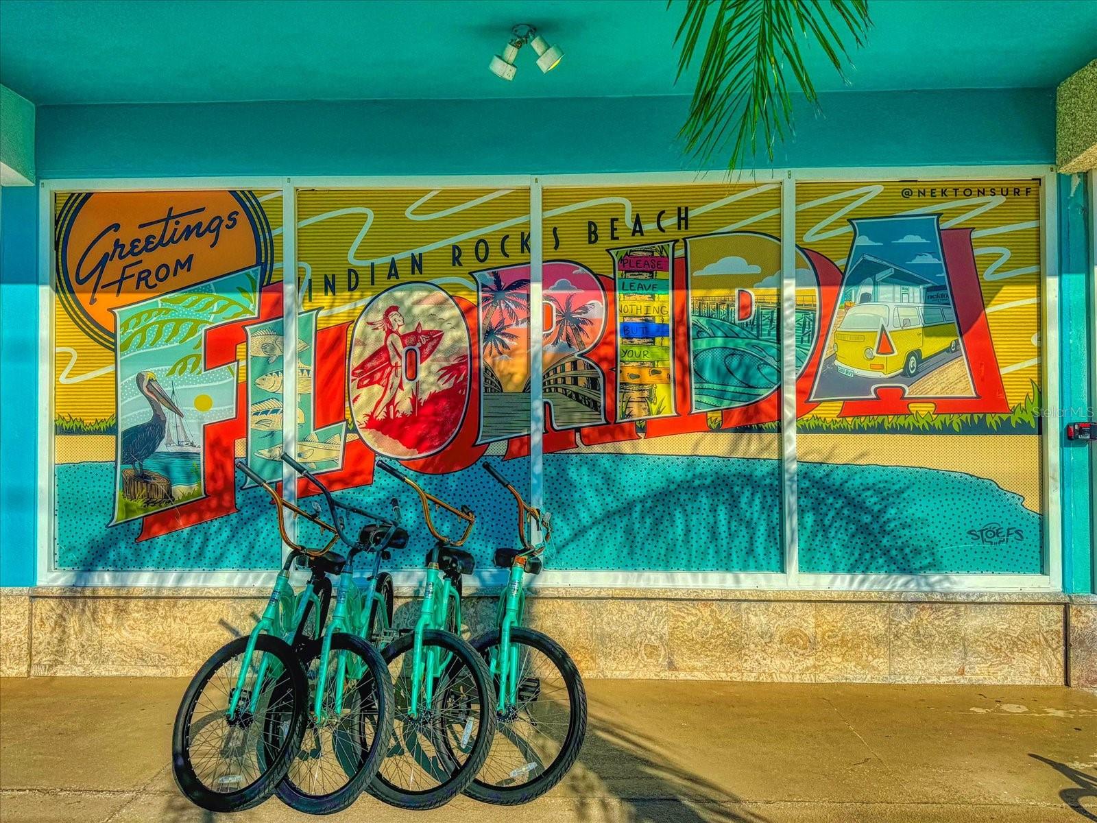 Shopping and restaurants within walking distance