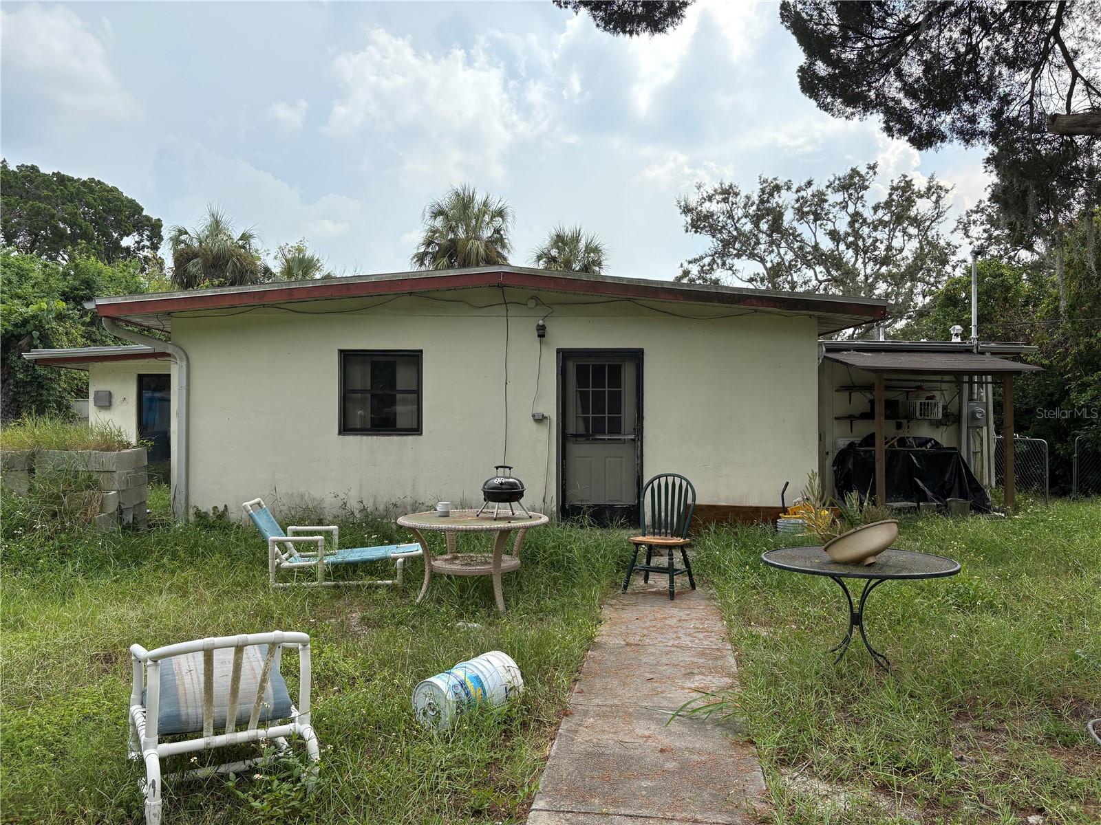 REAR OF HOME