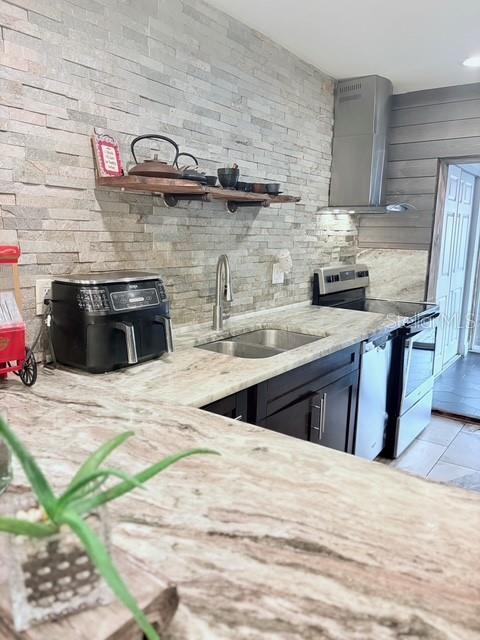 Kitchen/Island