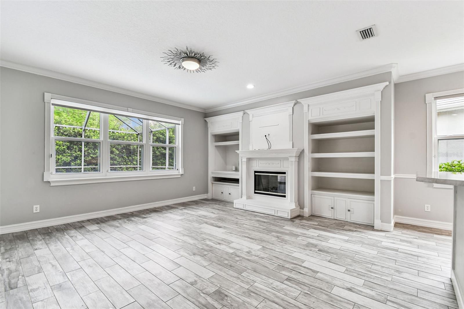 Family Room w/ Gas Fireplace