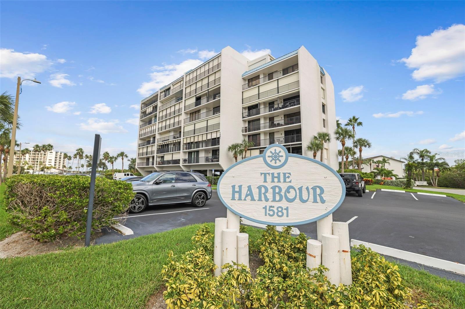 Welcome Home To The Harbour Condo!