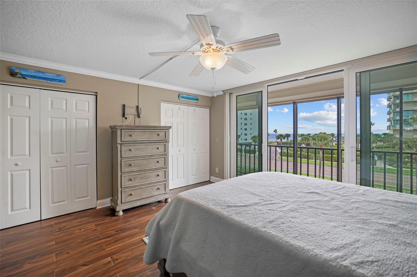 Imagine The Amazing Views And The Gulf Breeze From The Primary Bedroom
