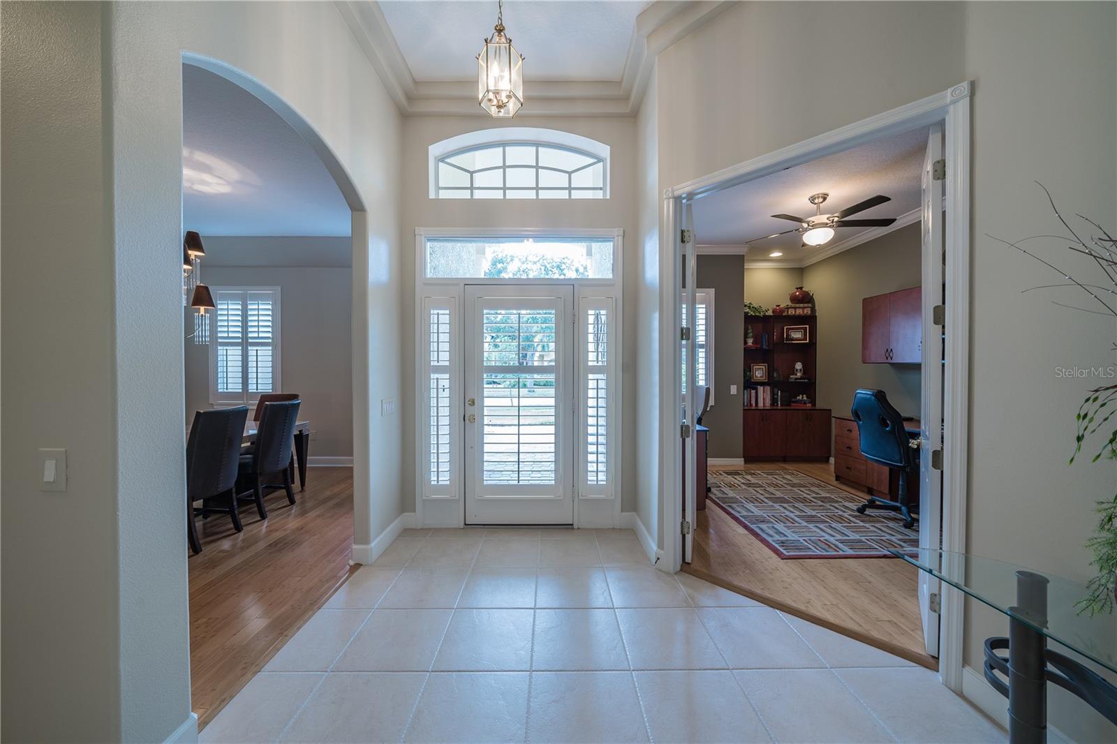 Tile Entry Foyer