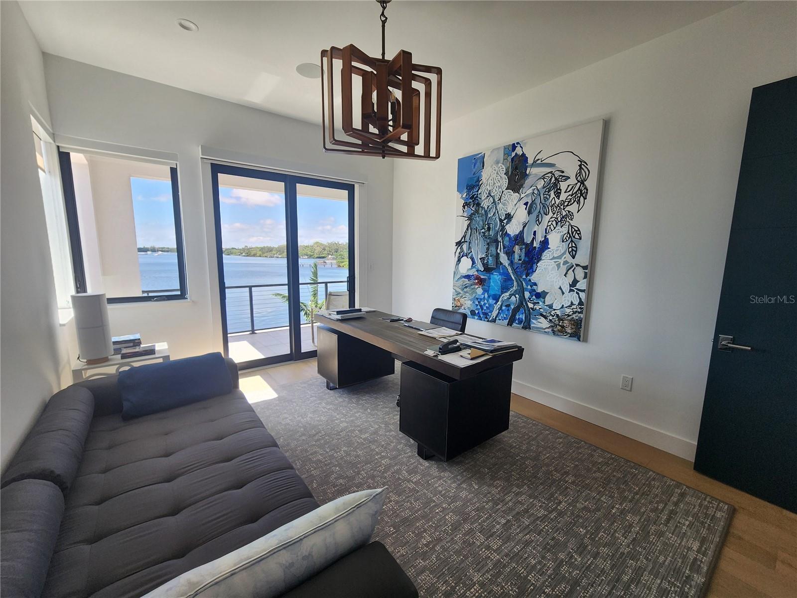 Office/Bedroom 2
