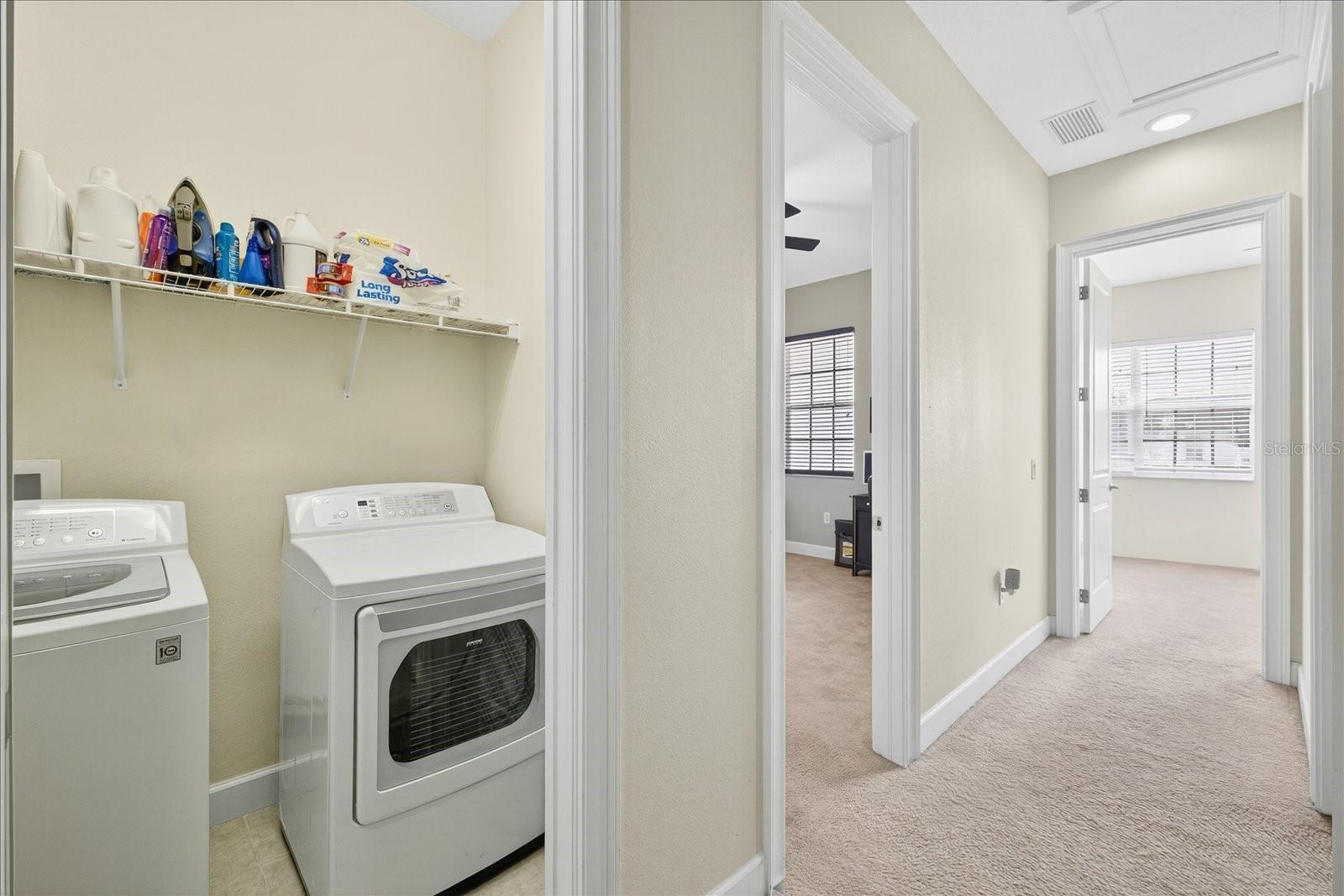 WASHER 7 DRYER INCLUDED