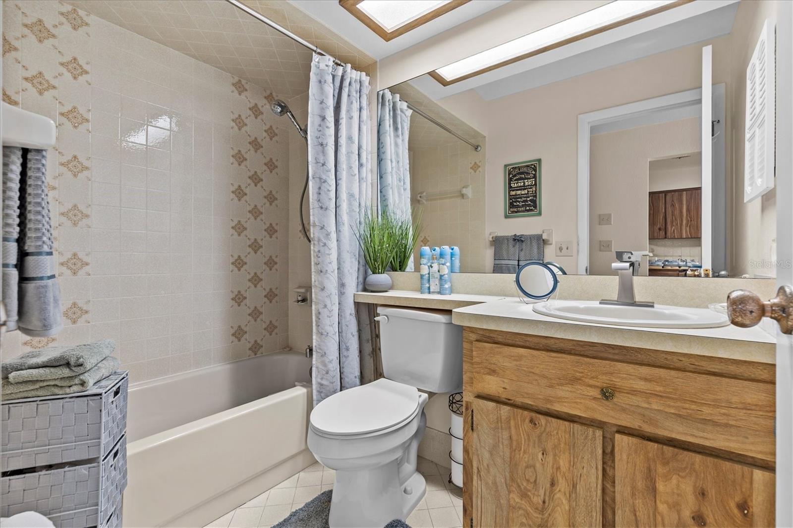 2nd bathroom