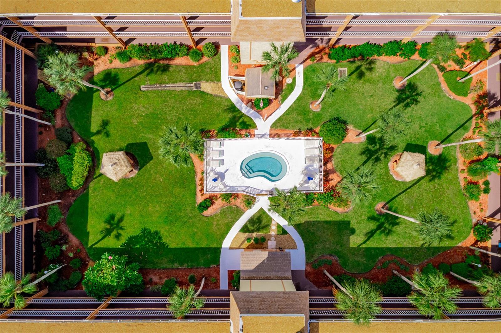 Aerial view of the Hot Tub/Courtyard inside Building #5
