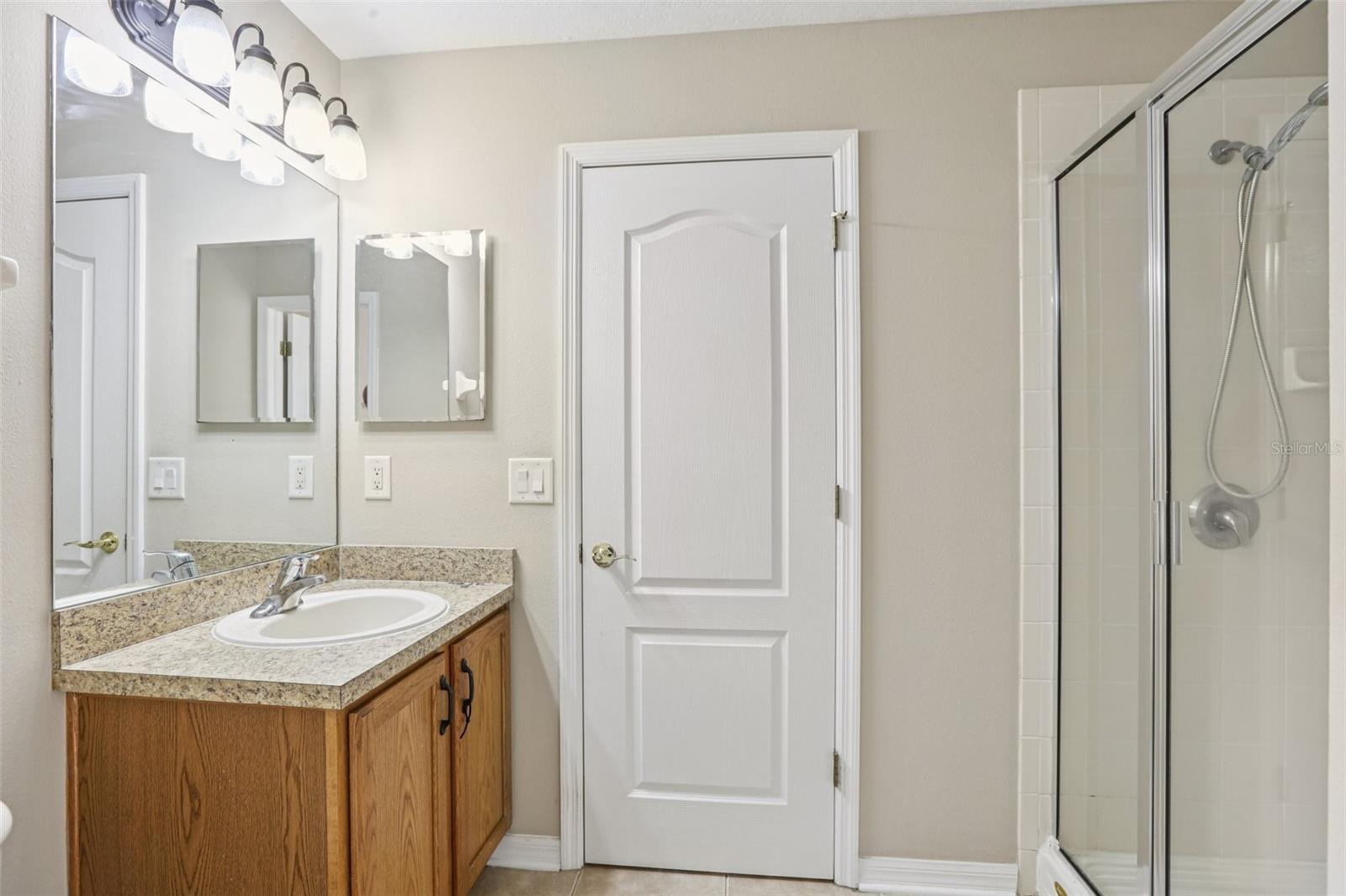 Full Bathroom upstairs