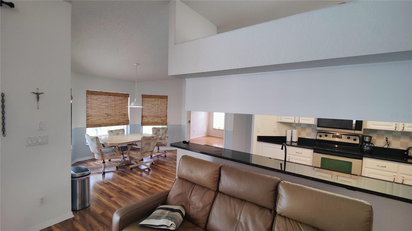 Kitchen breakfast bar and breakfast nook
