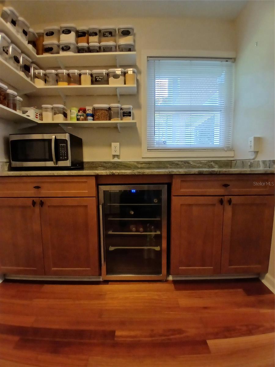 Butlers Pantry, wine fridge