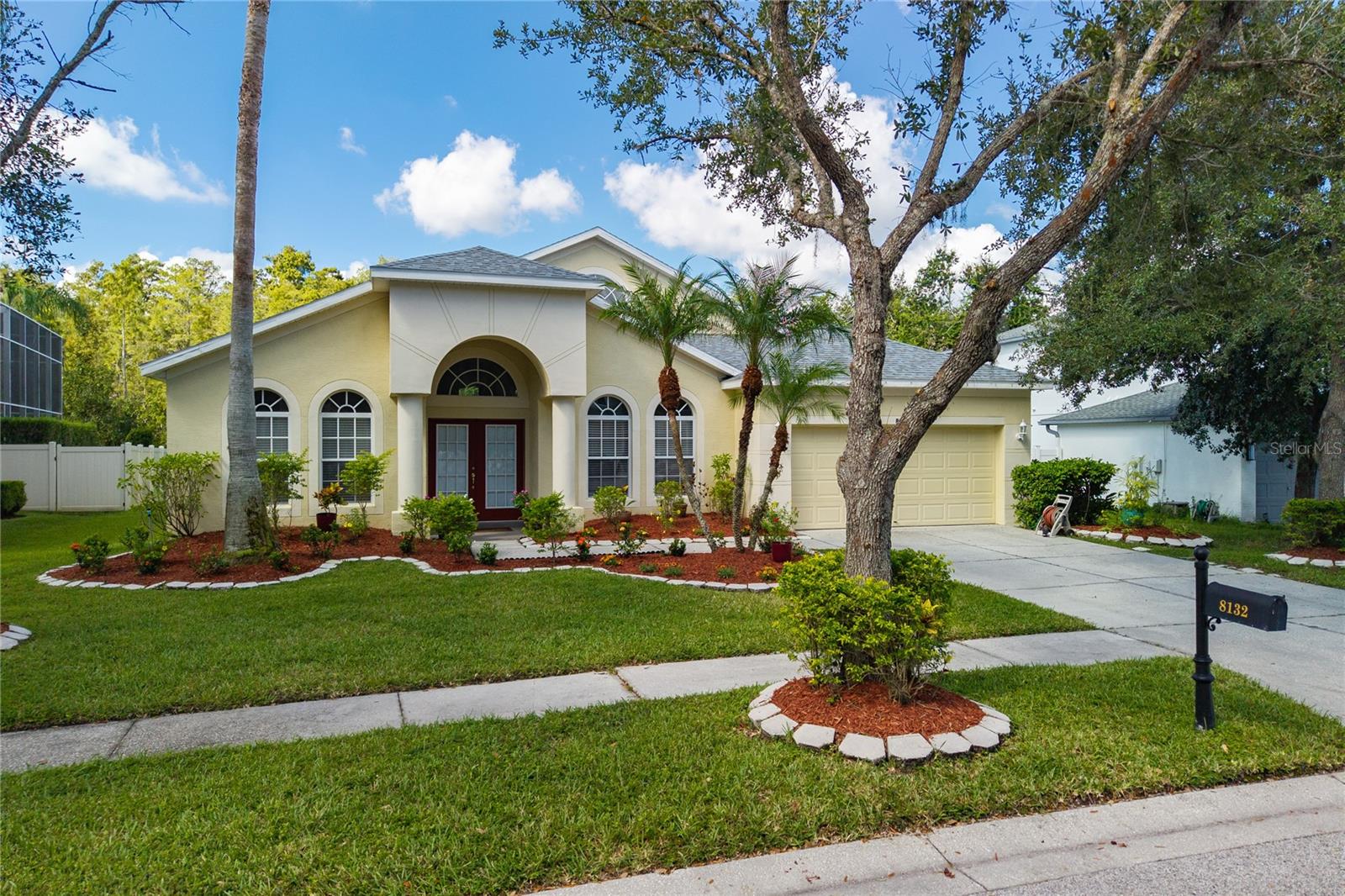 Nicely landscaped exterior!
