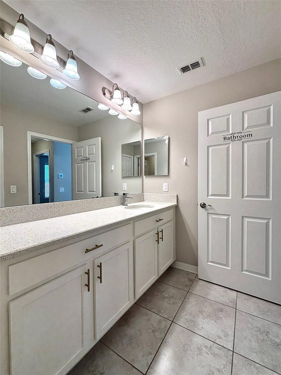 Bathroom 2 (upstairs)