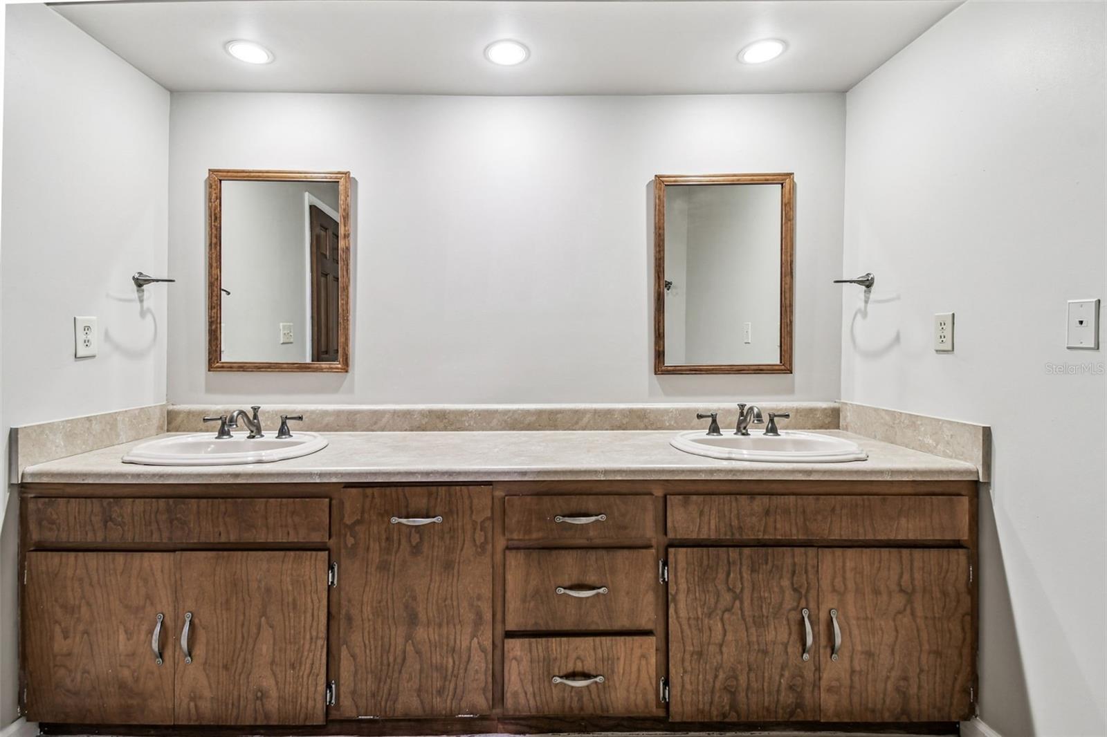 Primary Ensuite double vanity
