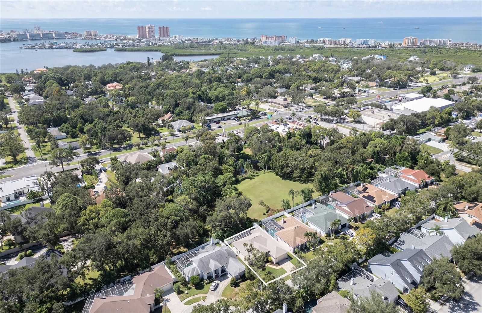 HOA owns treed parcel south of Oak Run Court