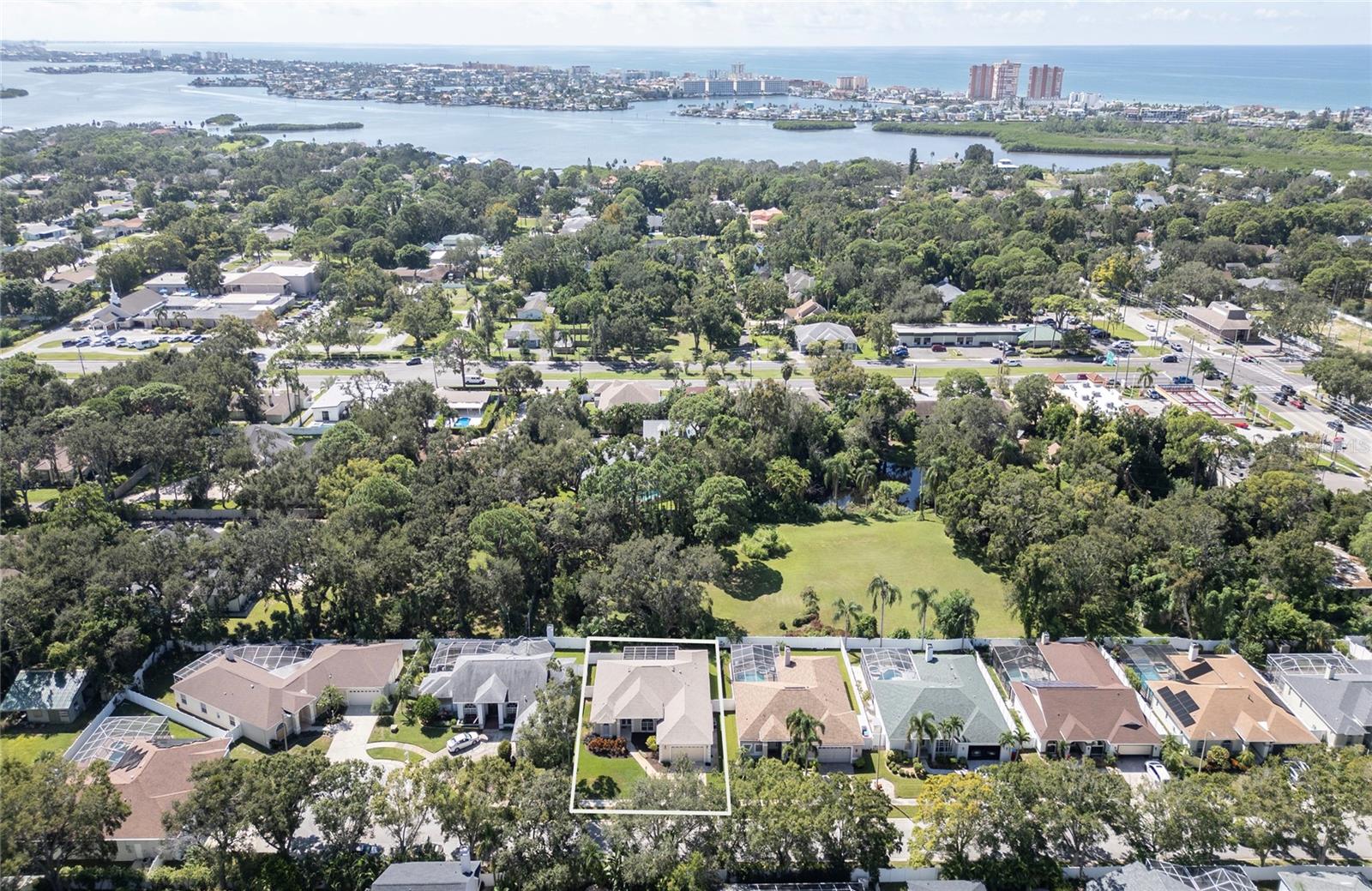 Easy access to Park Blvd, restaurants, and shopping