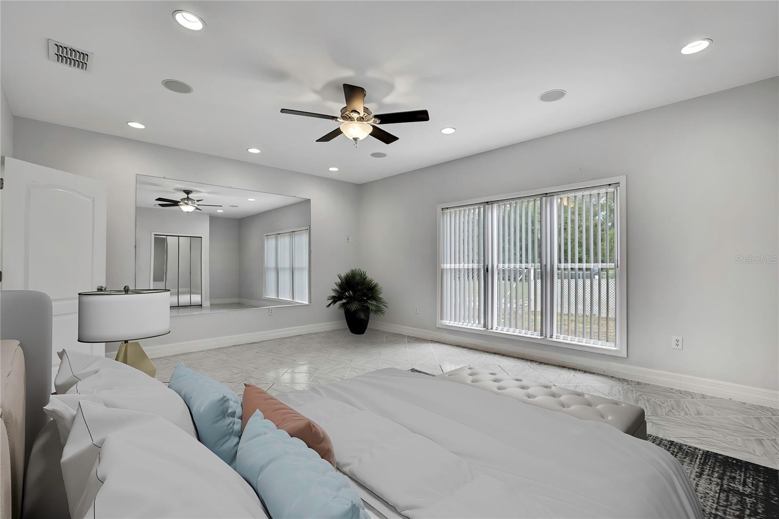 Second master suite with en-suite bathroom attached