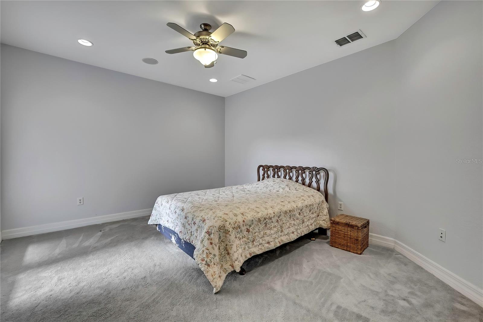 3rd bedroom with private porch