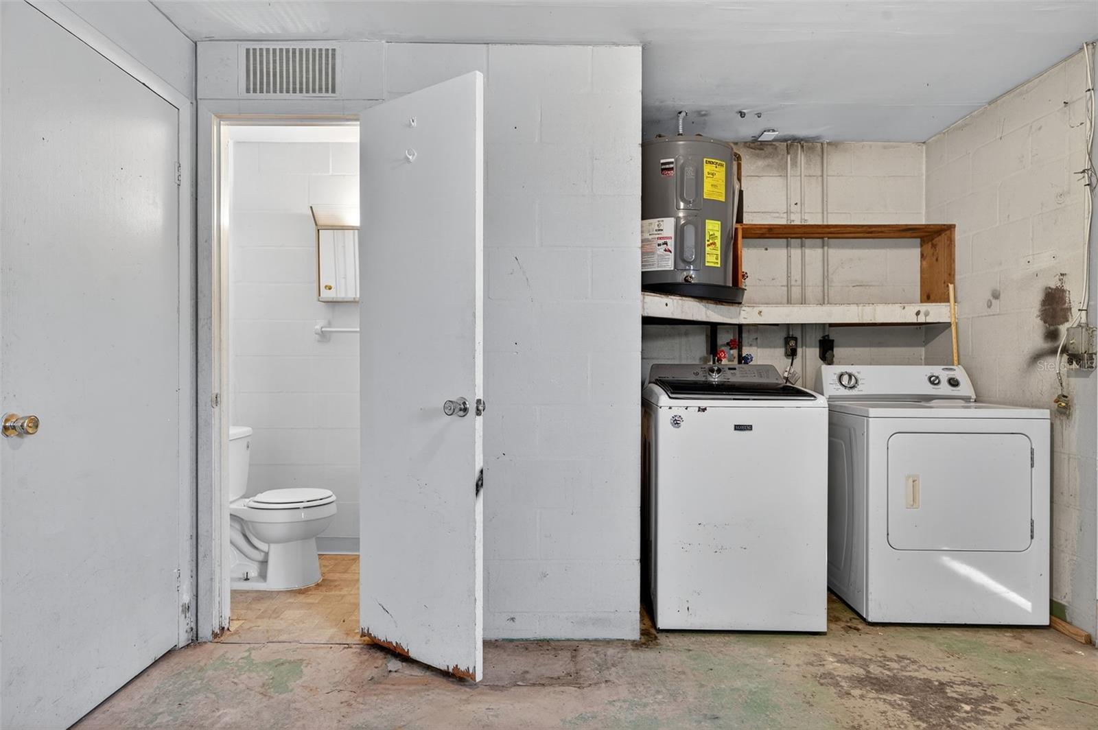 Laundry/Bath 2/Garage