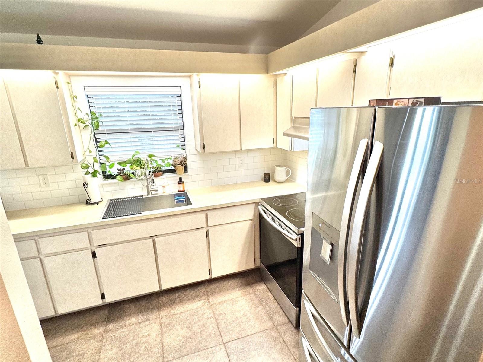 Ceramic tile floor in the kitchen