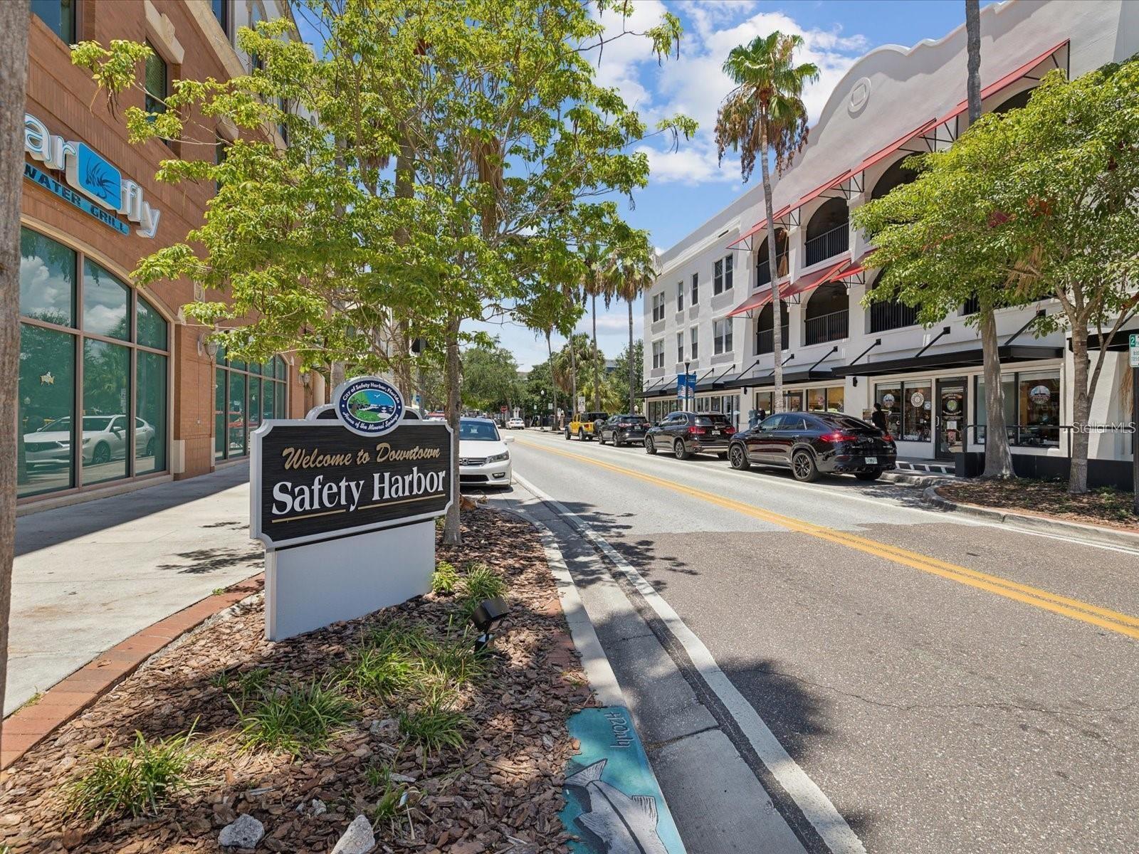 Enjoy the Safety harbor Downtown amenities.