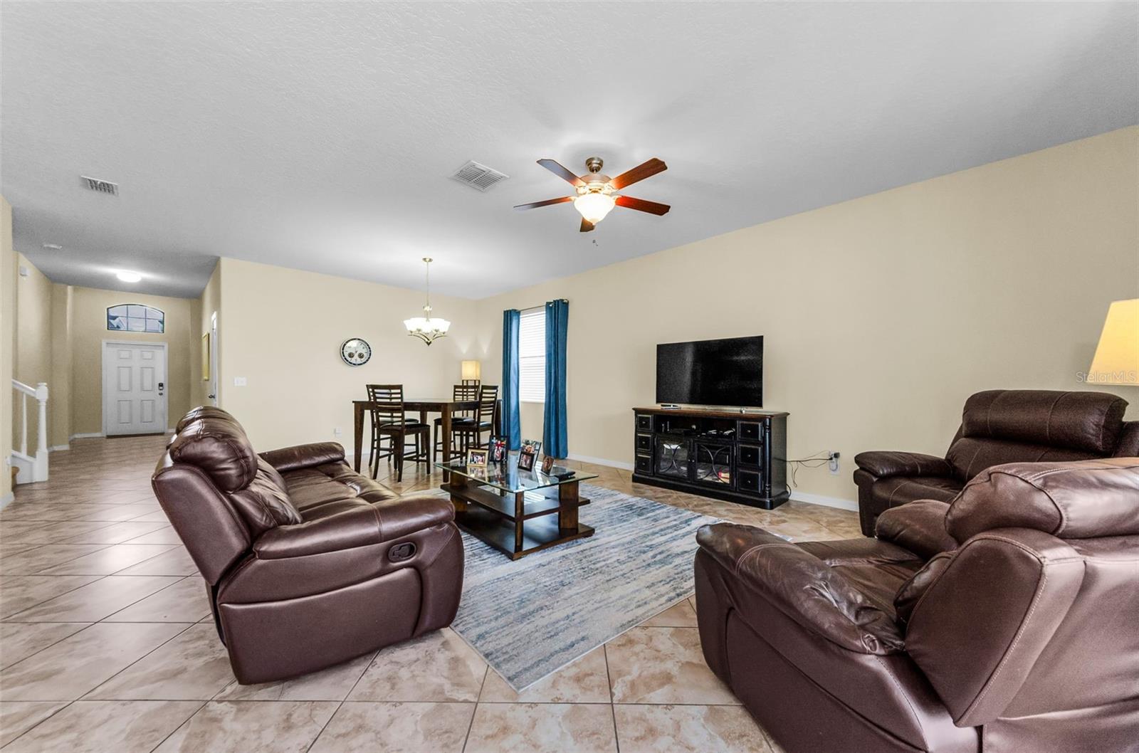 BRIGHT AND INVITING