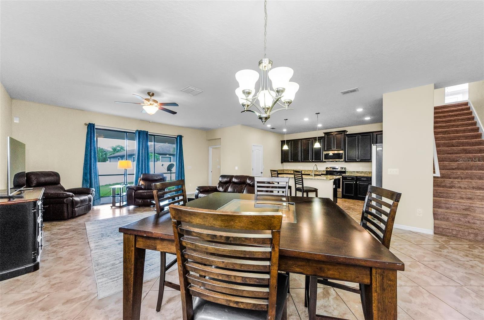 PLENTY OF SPACE FOR A DINING ROOM