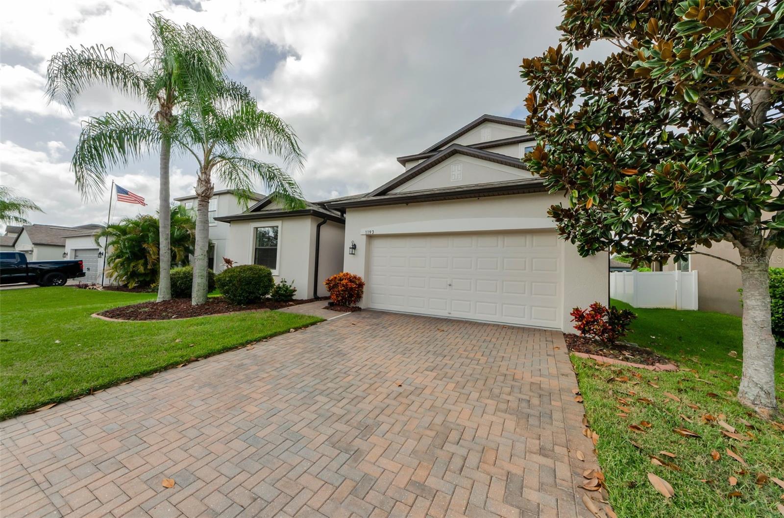 PAVED DRIVEWAY!