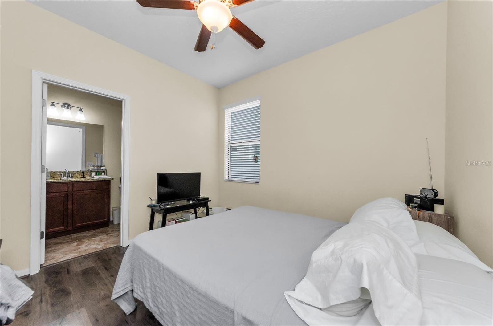 BED 3 WITH ENSUITE