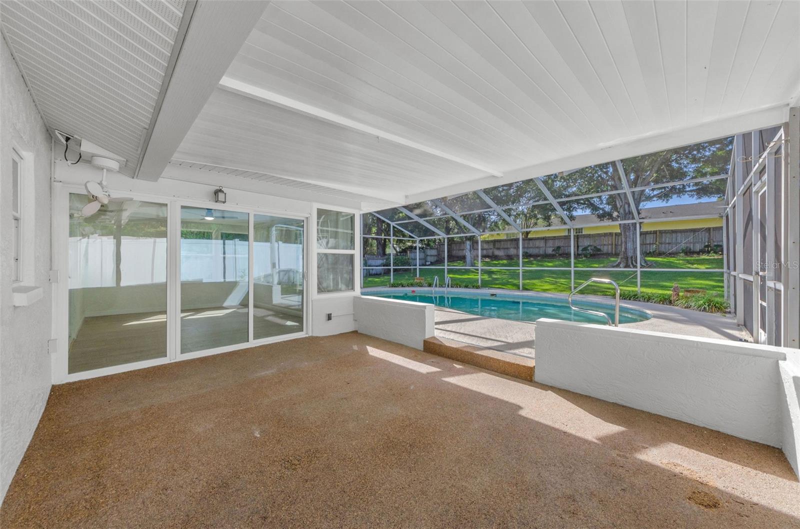 COVERED LANAI