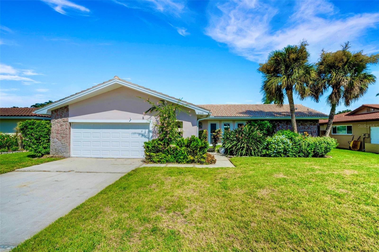 Welcome to 2168 Waterside Drive