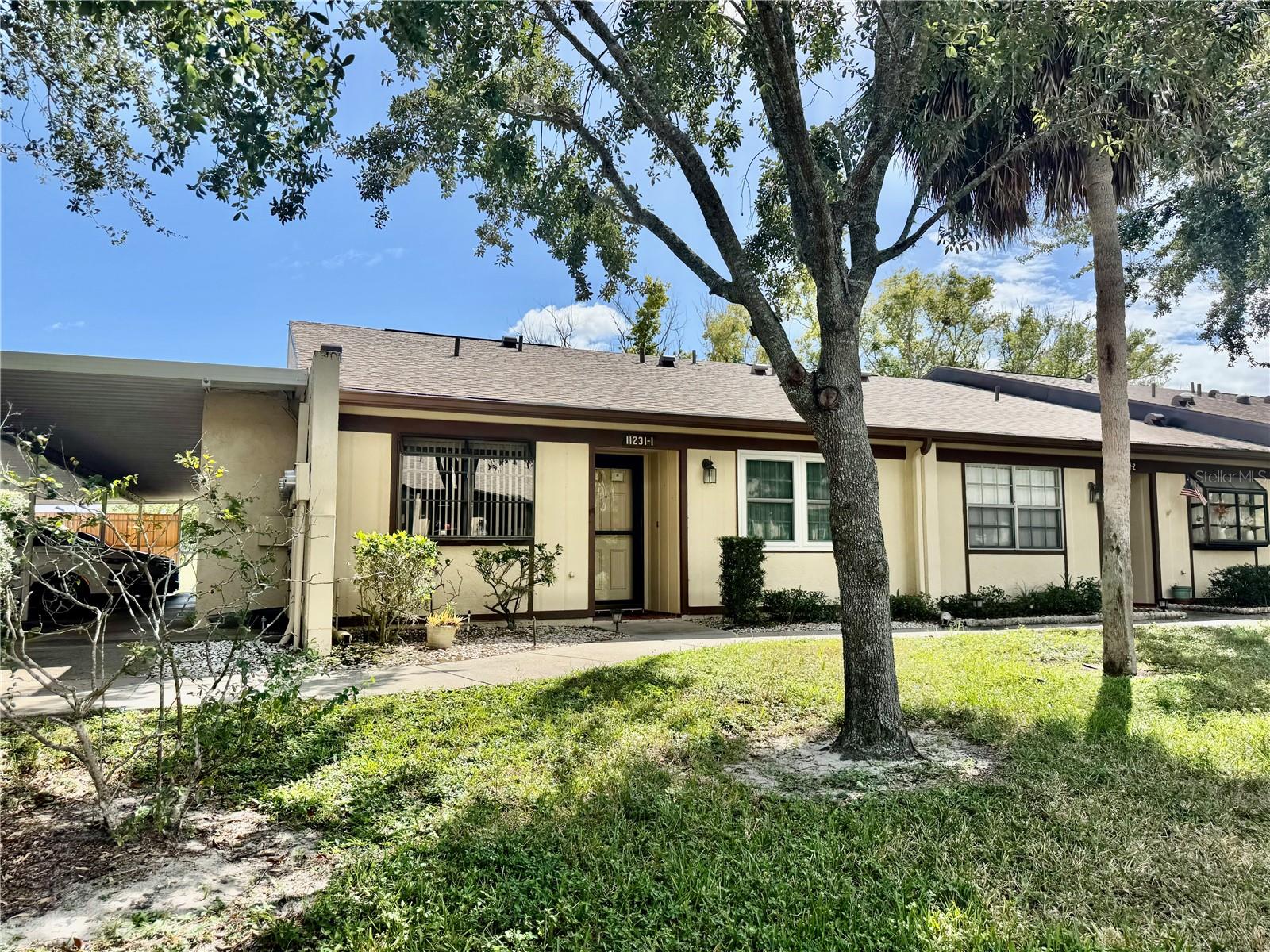 L4956369