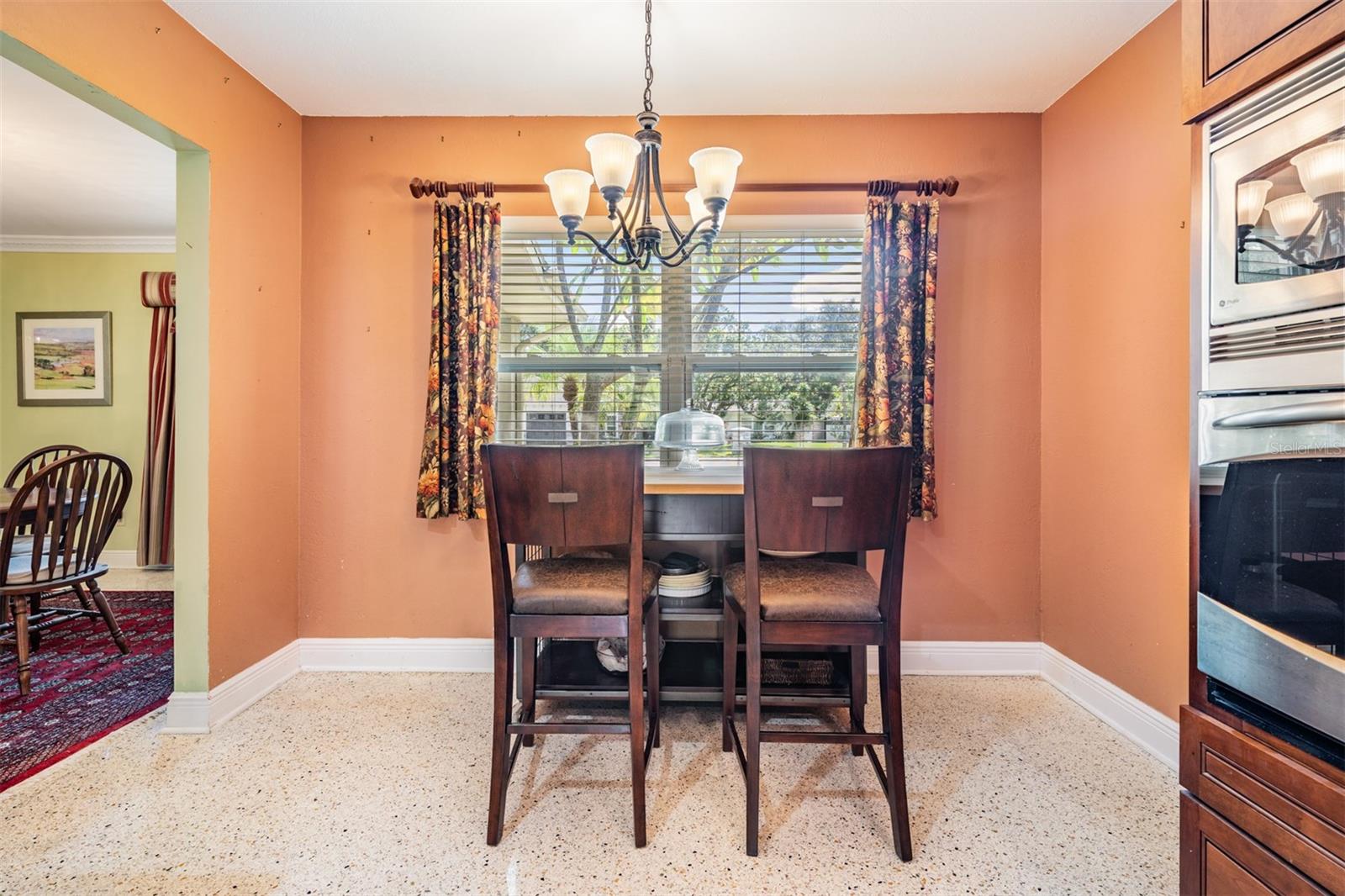 Kitchen eat in area