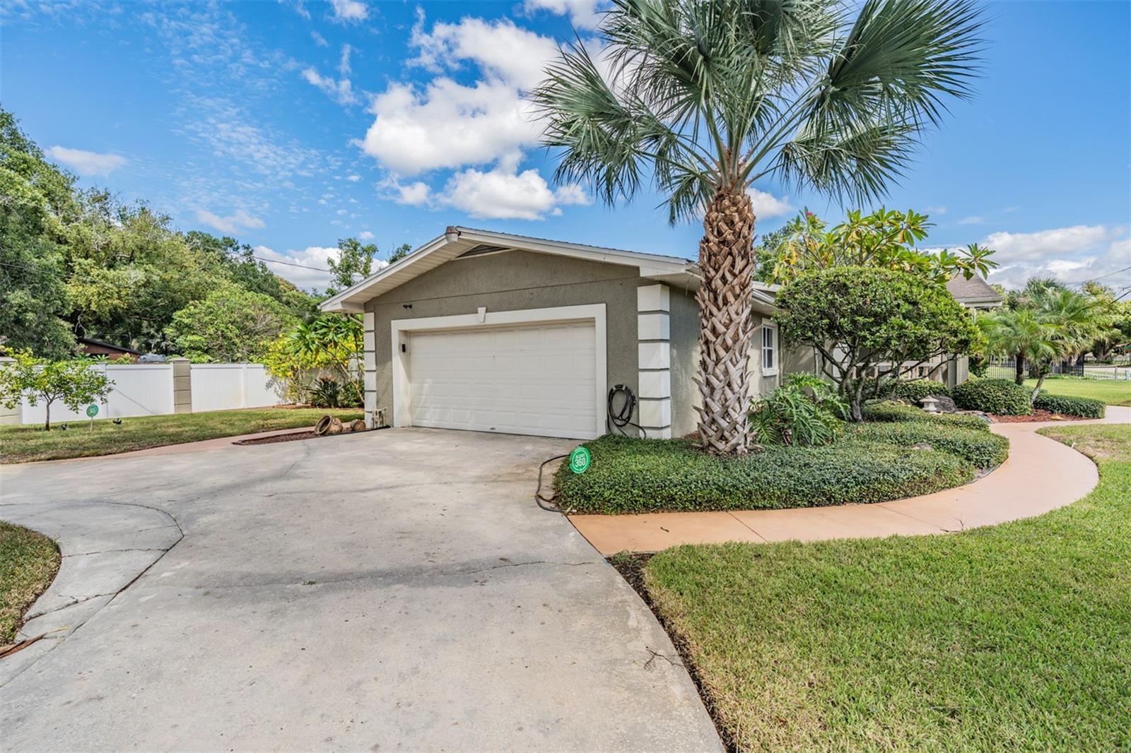 Circular driveway and 2 car garage