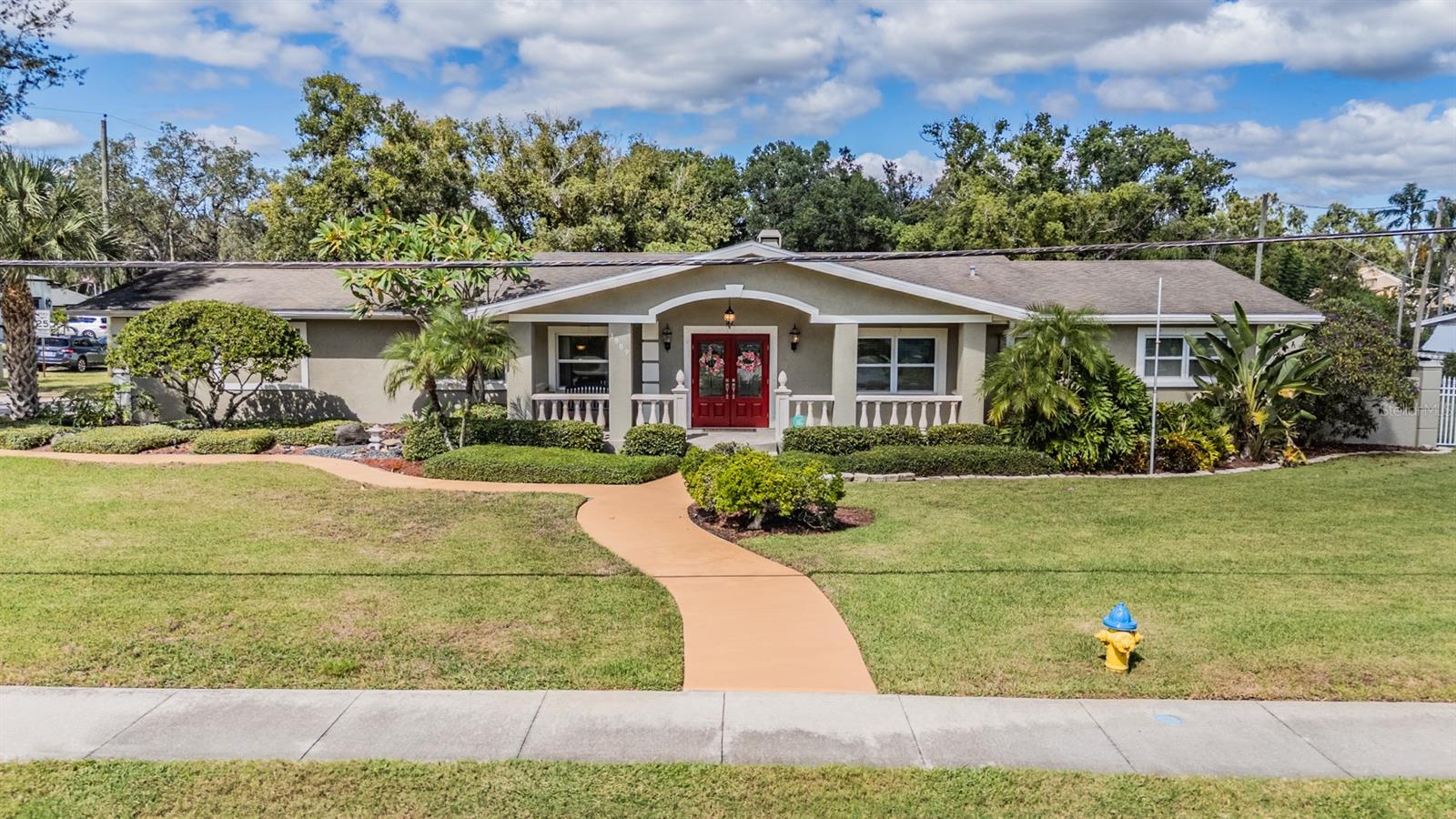 Come make this home yours!