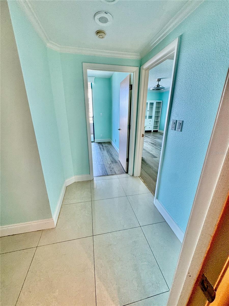 Hall outside master bedroom and 2nd bath