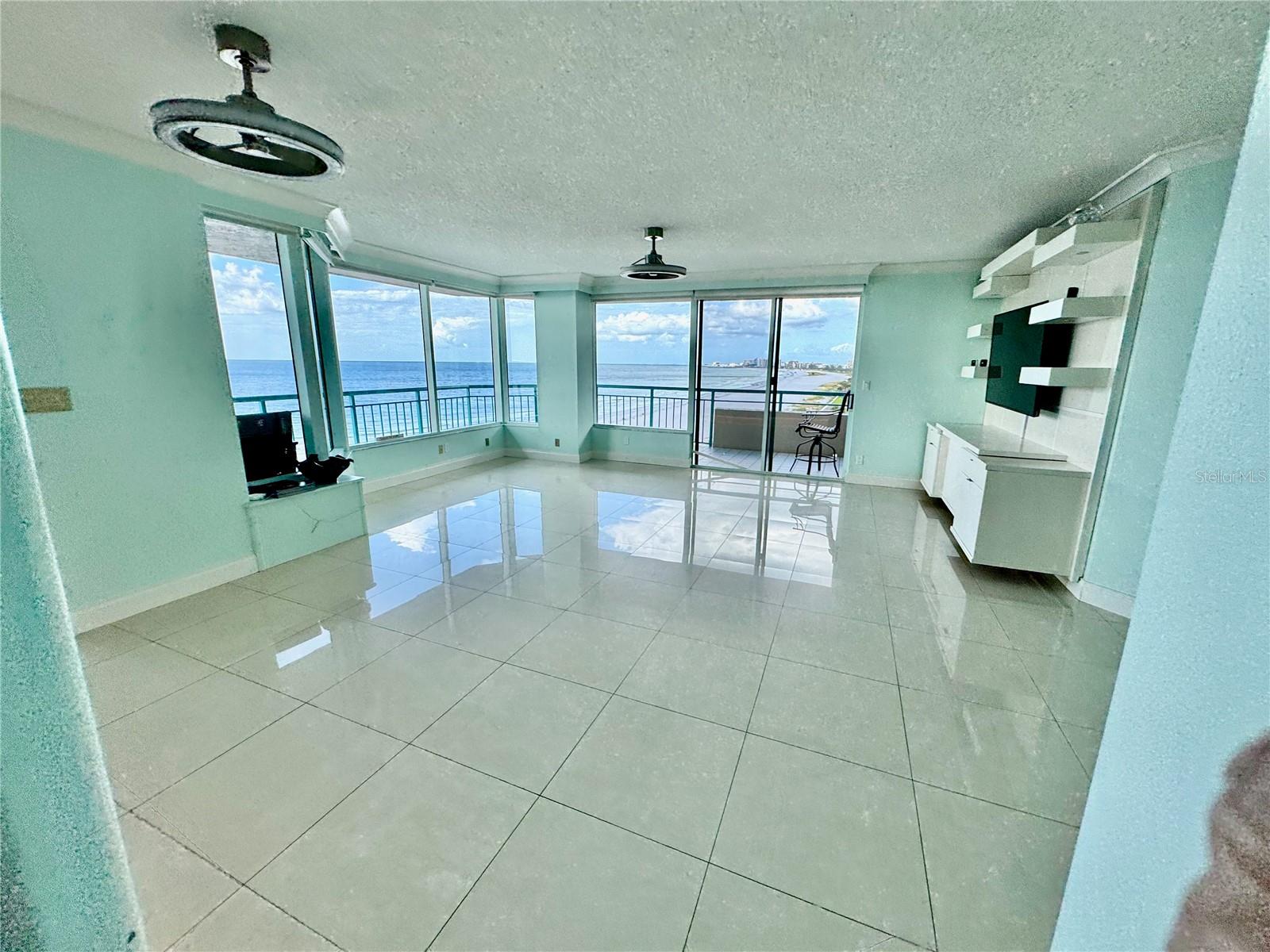 The huge Living Room