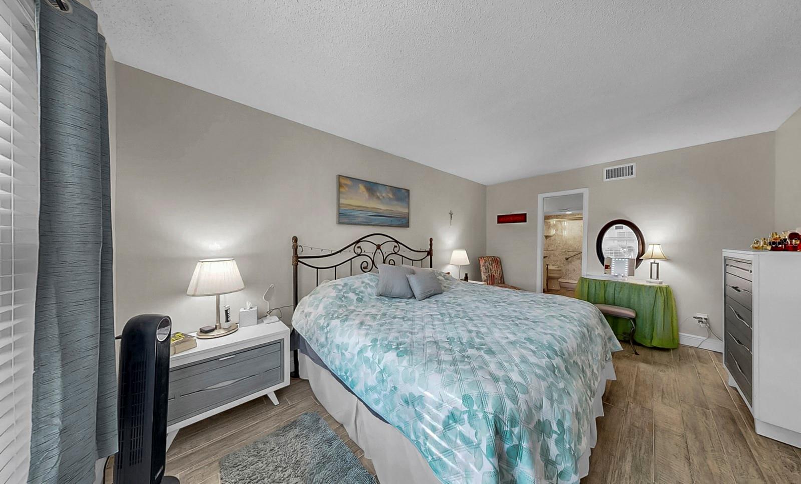 Spacious primary suite