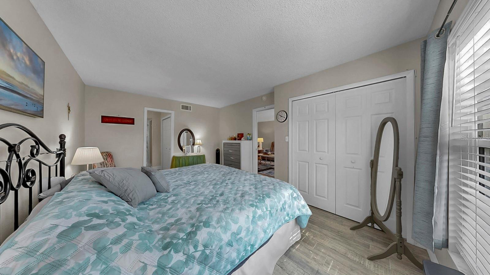 Spacious primary suite