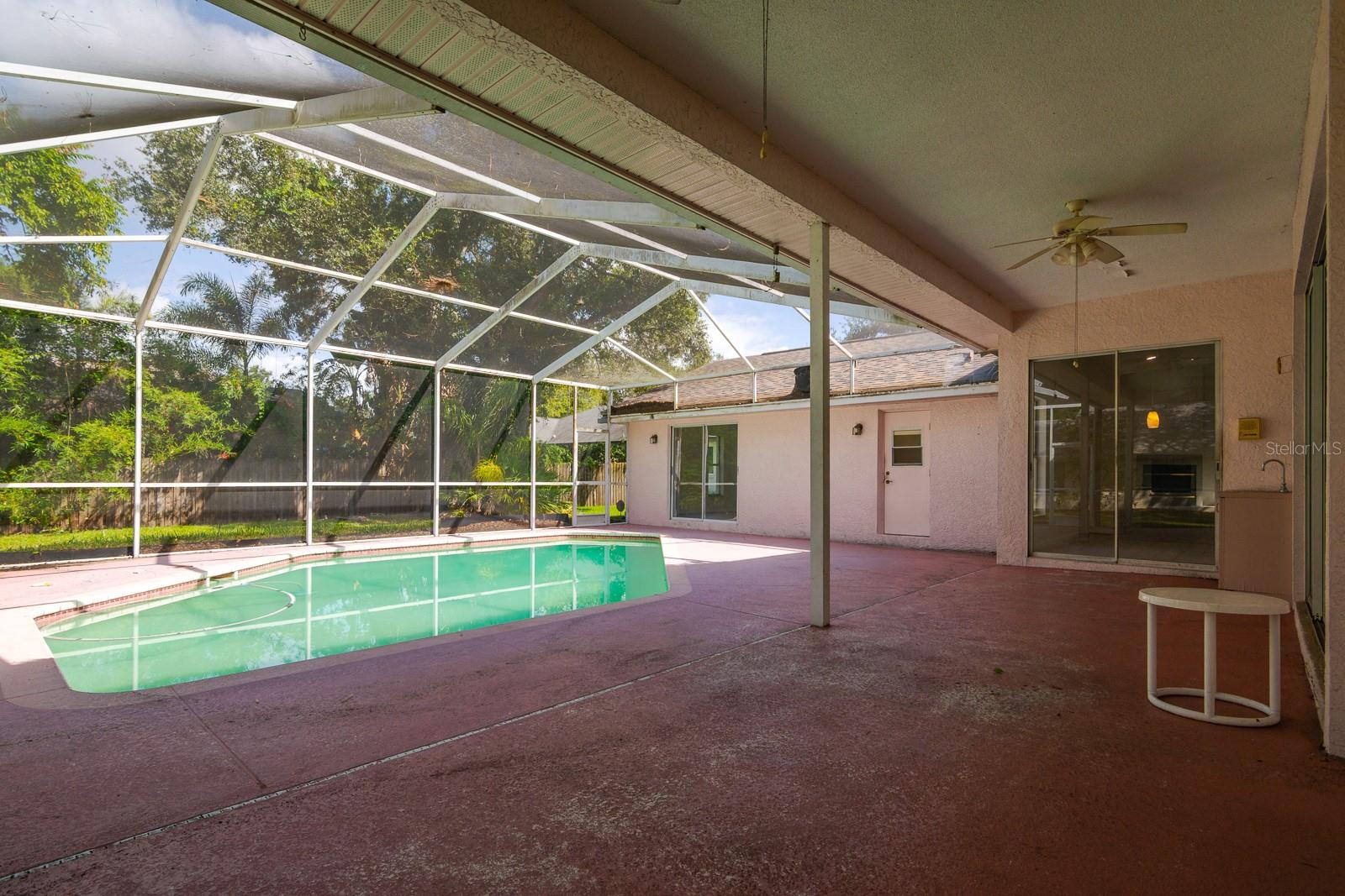 Pool/Outdoor Space