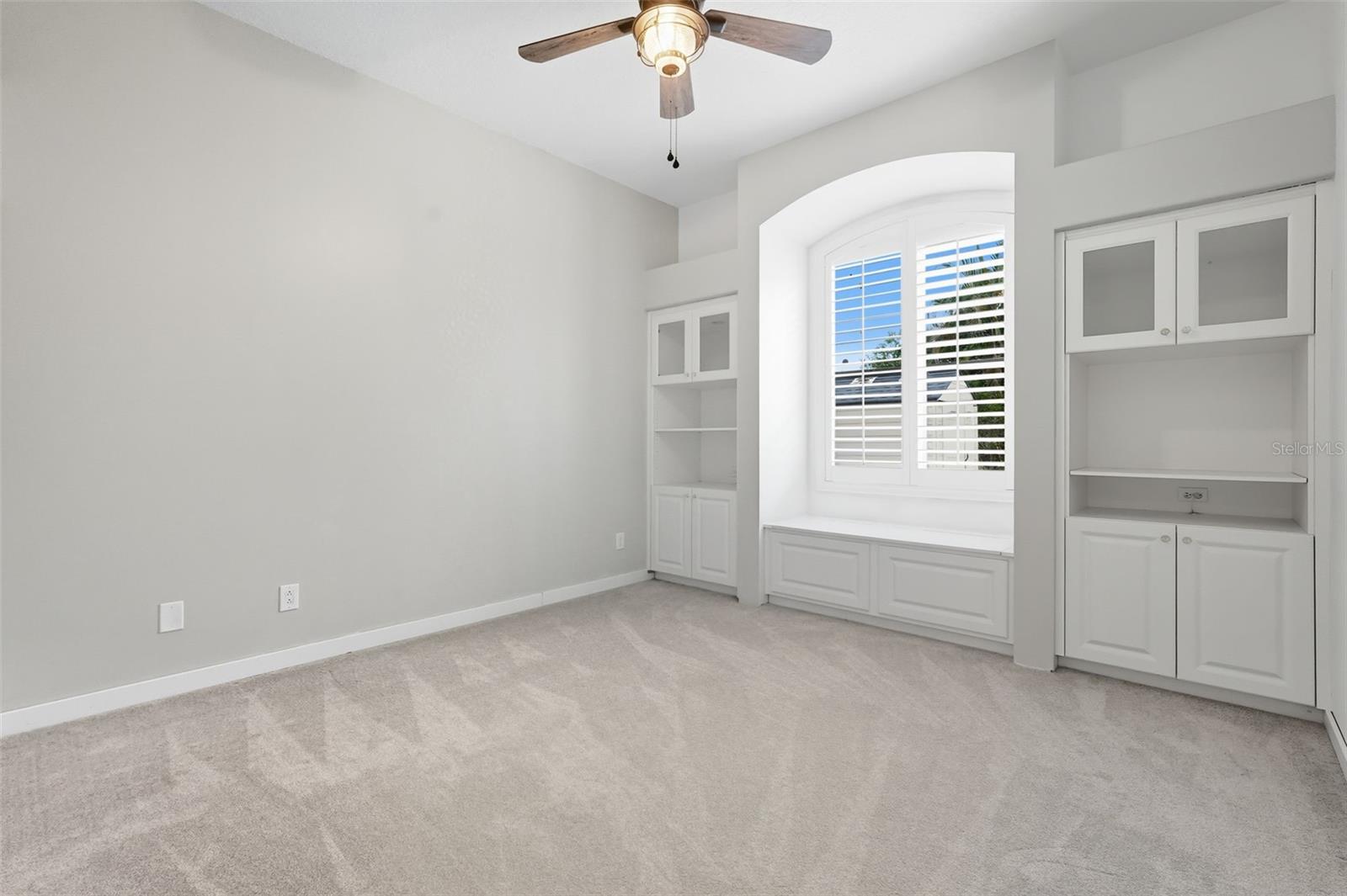 Guest Room 2 - New luxury padding & carpet