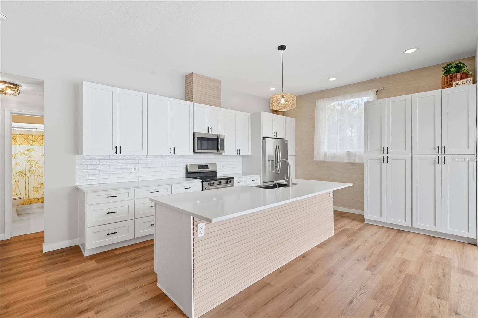 So much storage & New Appliances