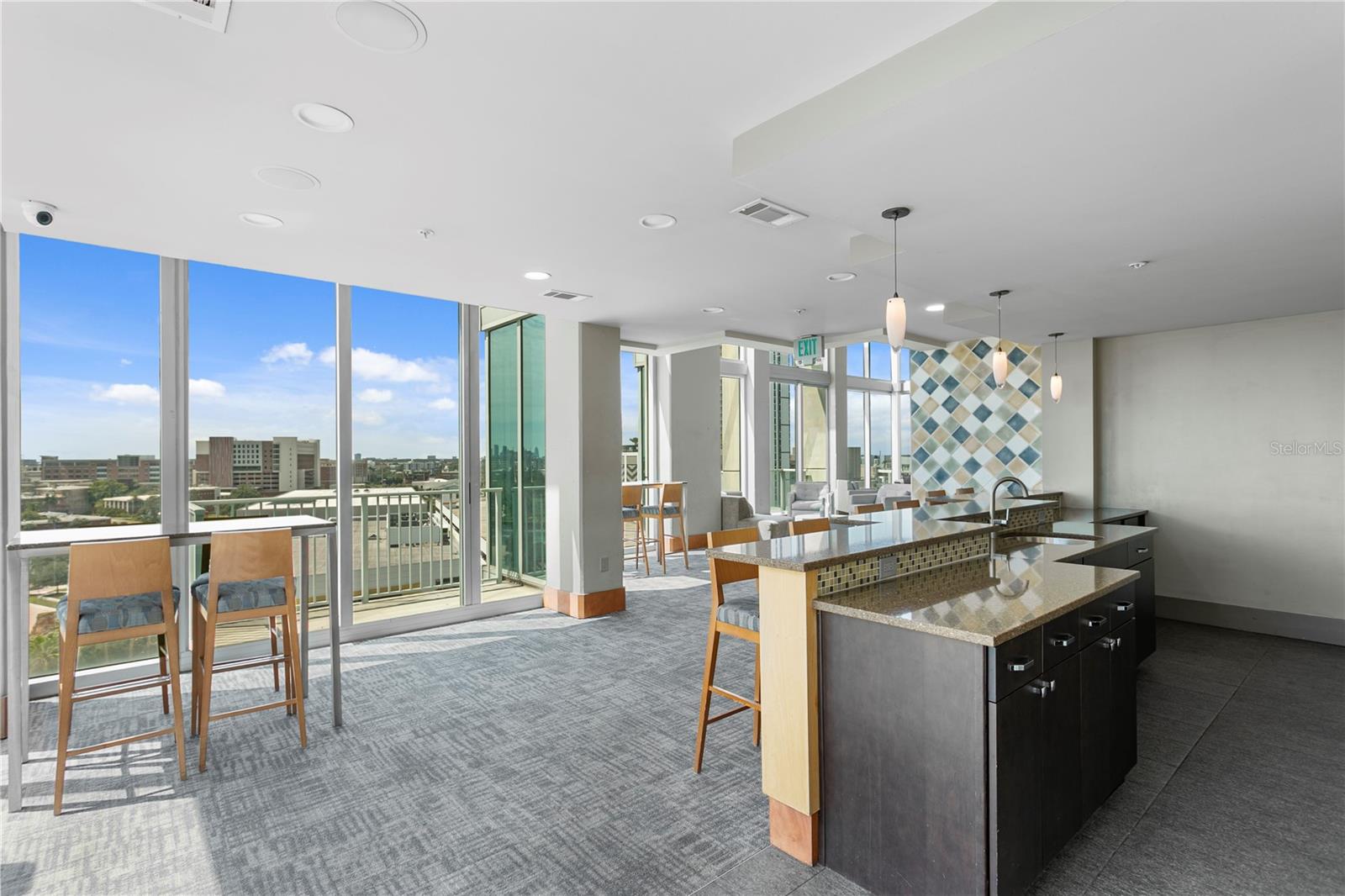 Amenities Deck
