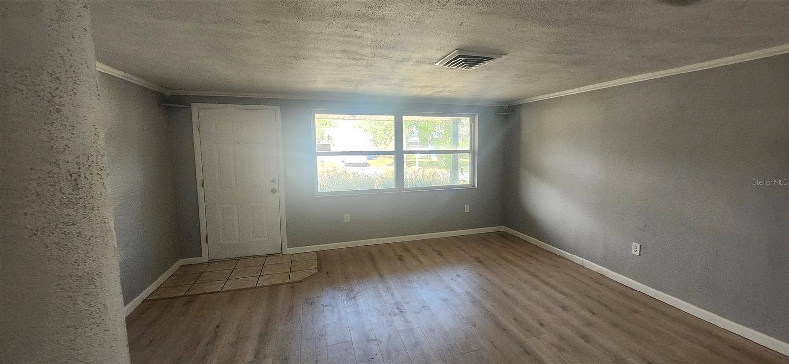 1 st living room