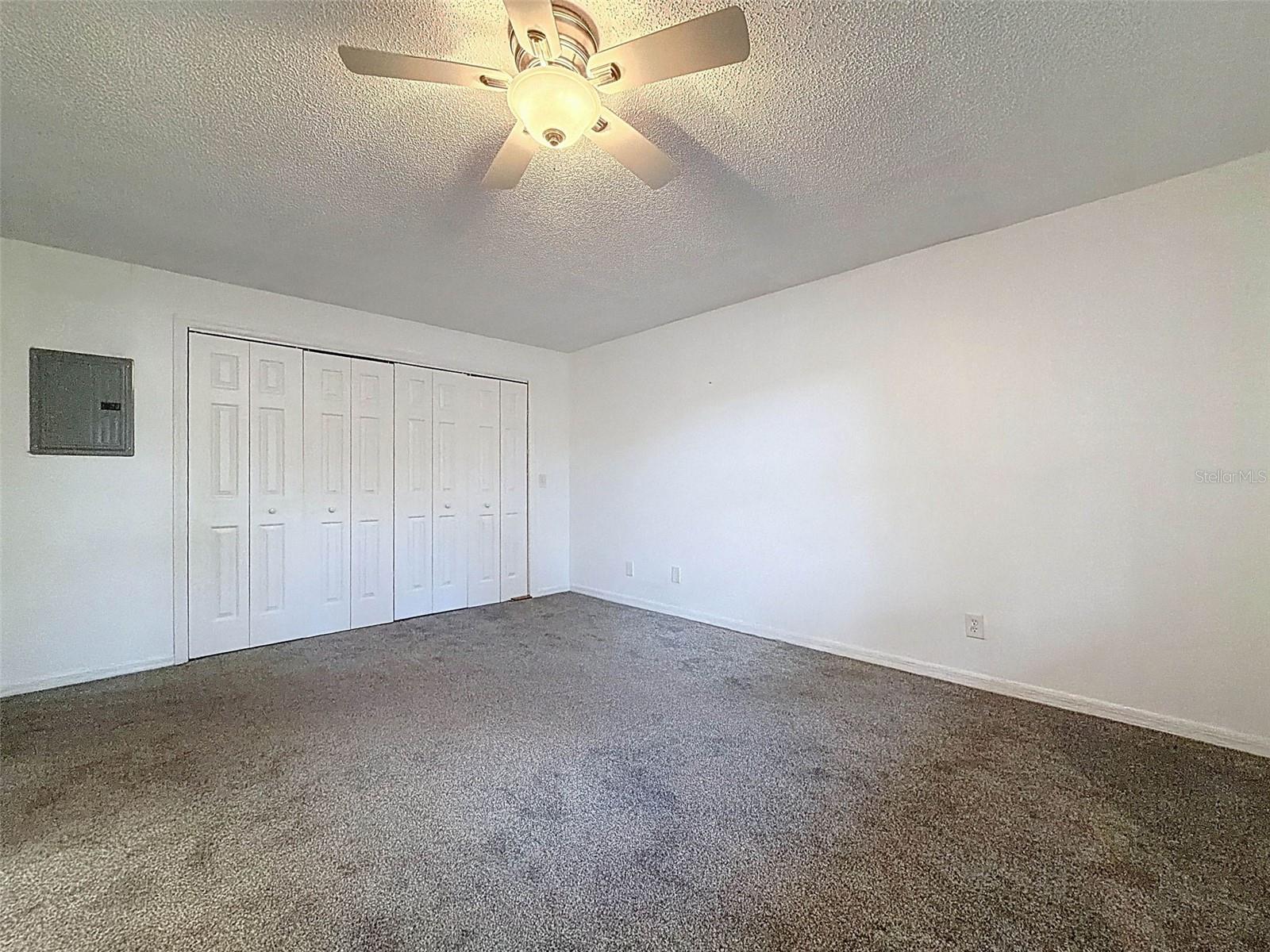 Second bedroom with en-suite guest bathroom.
