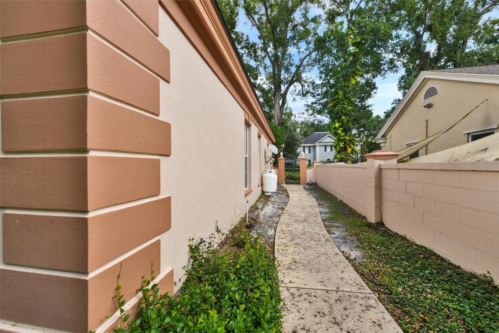 side yard