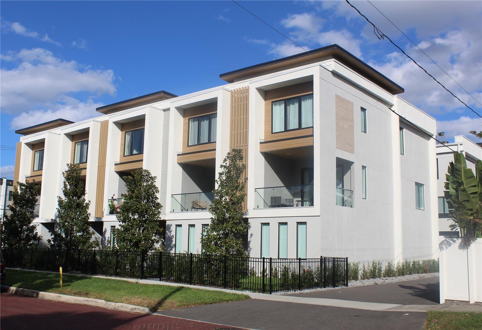 10+ Townhomes