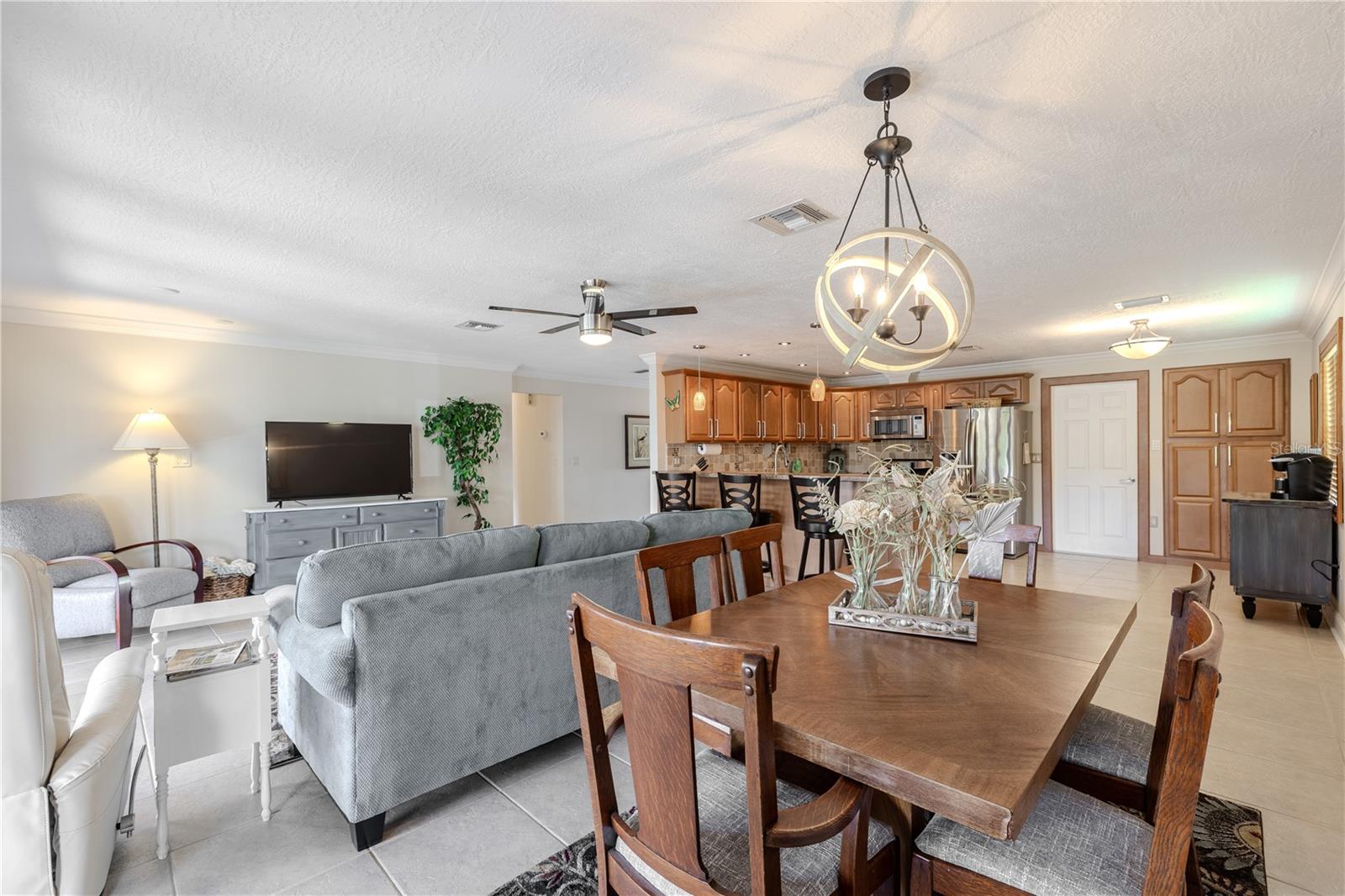 Open Floorplan layout!