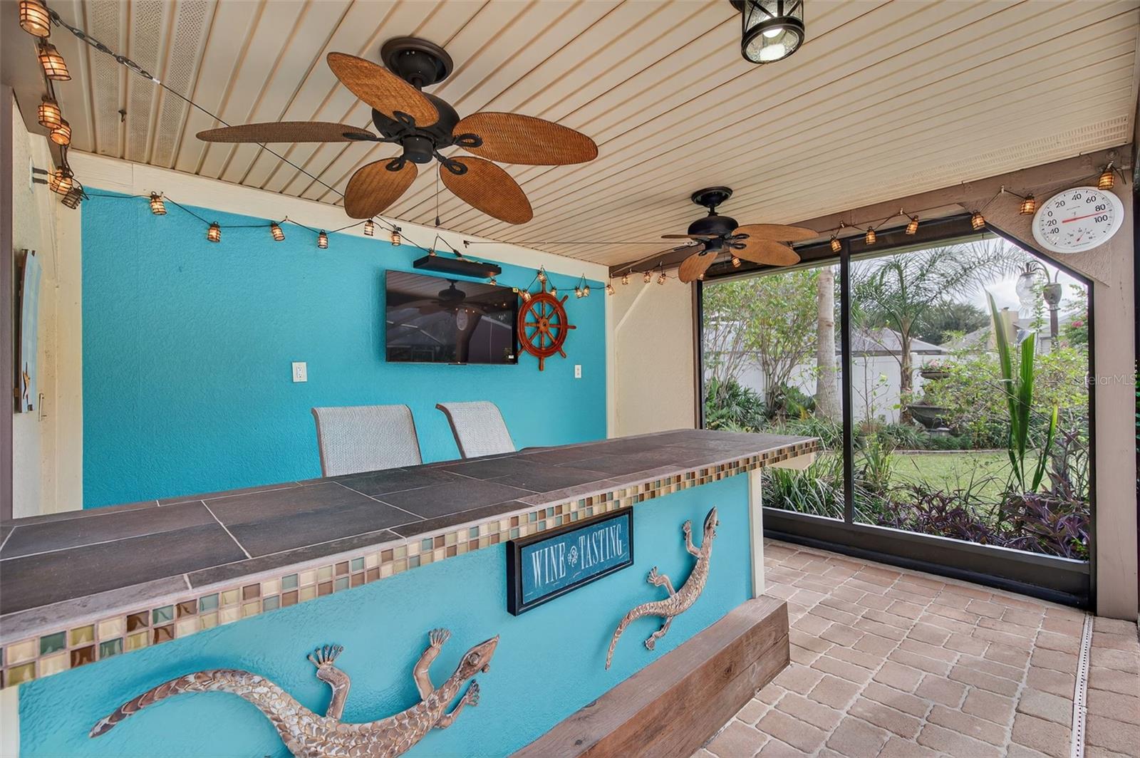 pool house