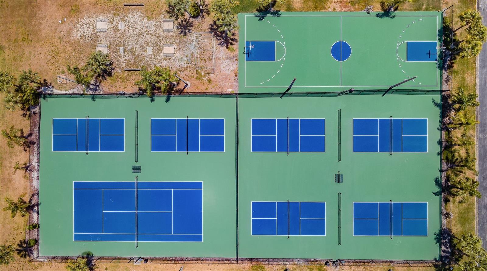 Tennis & Pickle Ball Courts